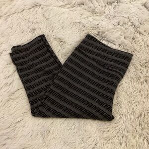 Nike pull on capri length leggings Woman’s size XL black gray white